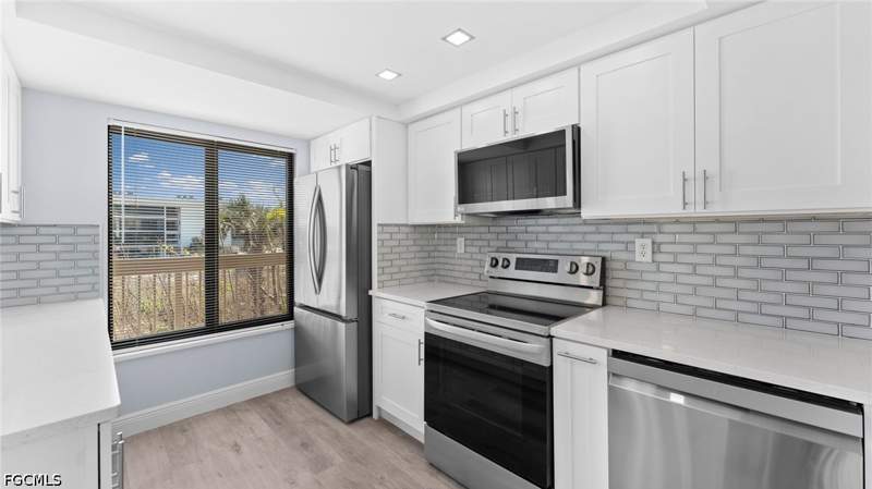 2 bedroom Condominium at 2777 W Gulf Dr 104, Nutmeg Village, Sanibel — photo 4