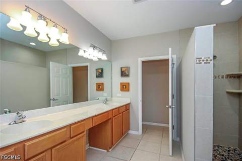 11620 Navarro Way 2404, Fort Myers FL - photo 16 of 26