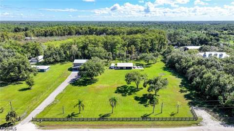 5961 Pangola Rd, Fort Myers FL - photo 11 of 44