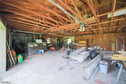5961 Pangola Rd, Fort Myers FL - photo 15 of 44