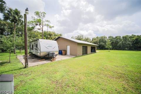 5961 Pangola Rd, Fort Myers FL - photo 17 of 44