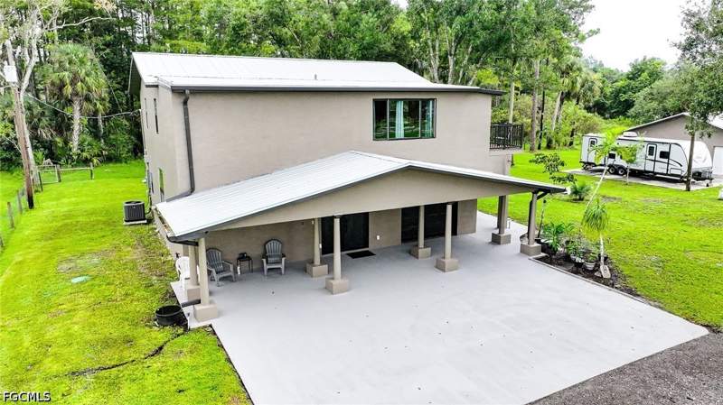 4 bedroom SingleFamilyResidence at 5961 Pangola RD, ORANGE RIVER RANCHETTES, Fort Myers — photo 3