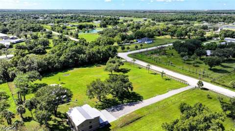 5961 Pangola Rd, Fort Myers FL - photo 6 of 44