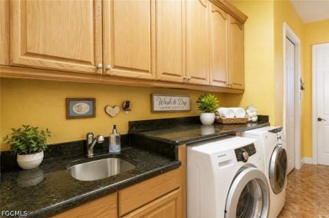 611 Clayton Ave, Lehigh Acres FL - photo 13 of 23