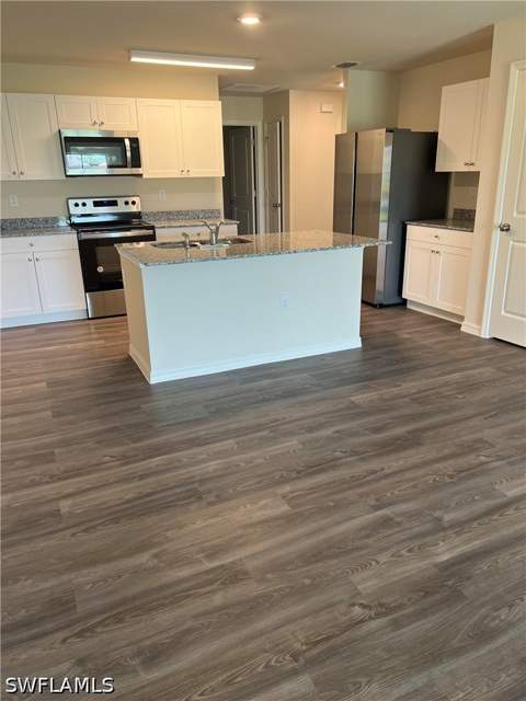 9114 Aegean Cir, Lehigh Acres FL - photo 6 of 33
