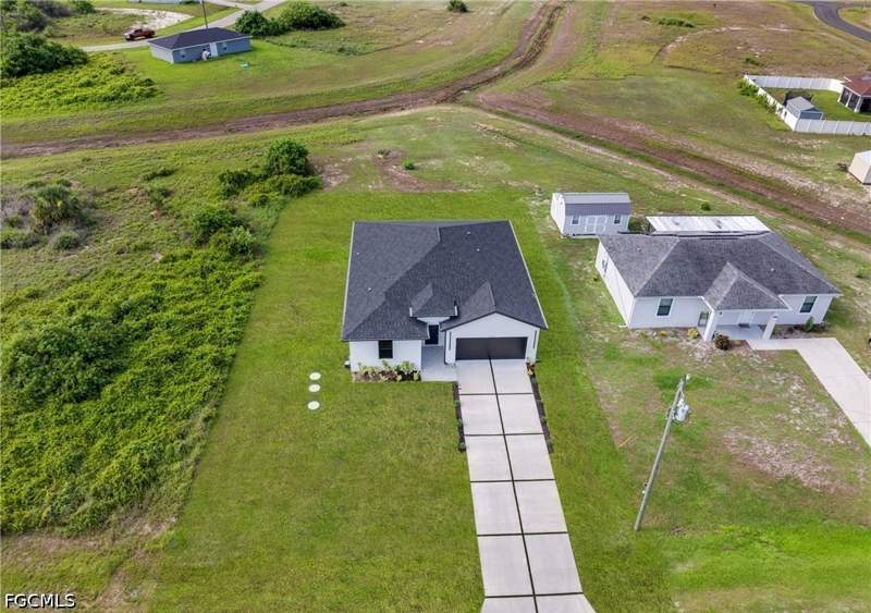 3 bedroom SingleFamilyResidence at 7071 Tide Cir, Port Labelle, Labelle — photo 2