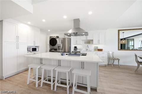 2316 Gulf Shore Blvd N 411, Naples FL - photo 15 of 50