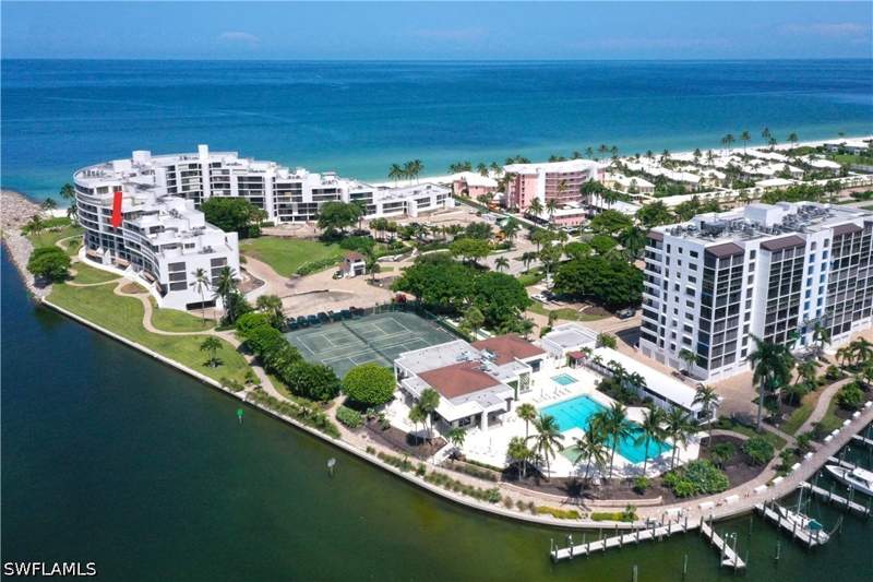 2 bedroom Condominium at 2316 Gulf Shore Blvd N 411, Admiralty Point, Naples — photo 4