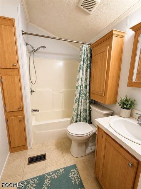 334 Blue Spring Ter, North Fort Myers FL - photo 7 of 18