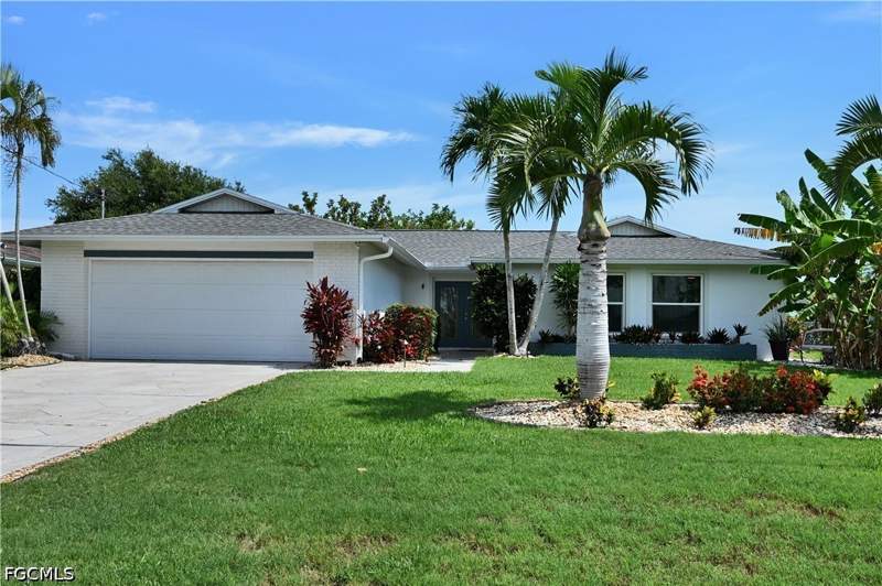 3 bedroom SingleFamilyResidence at 905 SW 52nd St, Cape Coral, Cape Coral — photo 2