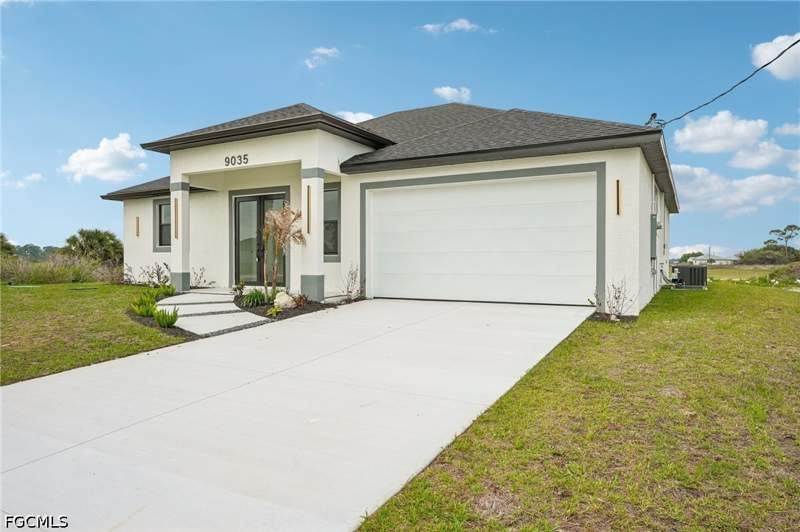 3 bedroom SingleFamilyResidence at 9035 W Broad Cir, Port Labelle, Labelle — photo 3