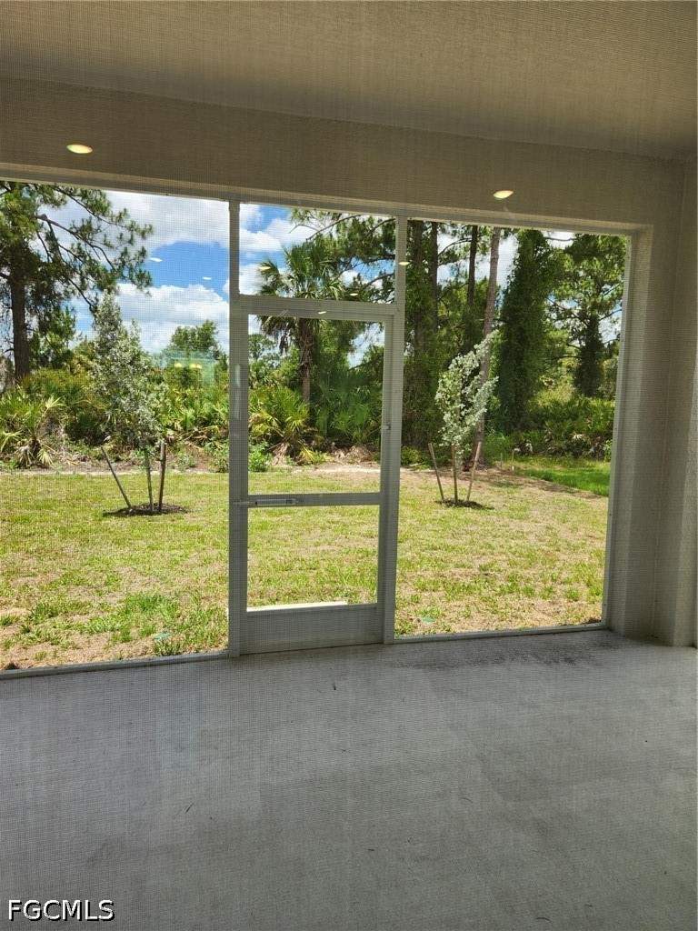 3 bedroom SingleFamilyResidence at 3115 66th St St W, Lehigh Acres, Lehigh Acres — photo 4