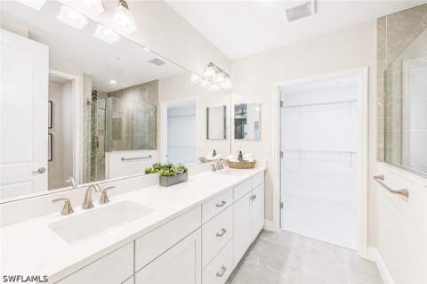 2620 Seychelles Cir 1302, Naples FL - photo 17 of 43