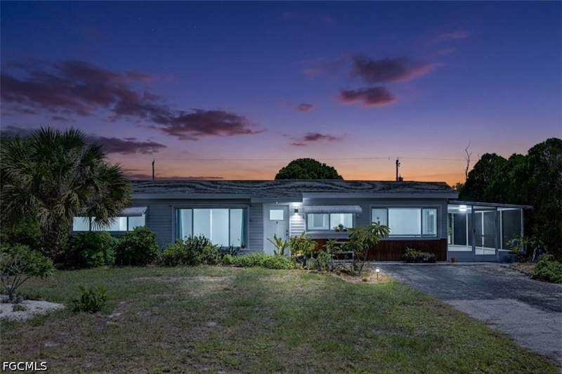 3 bedroom SingleFamilyResidence at 7297 Kumquat Rd, San Carlos Park, Fort Myers — photo 2