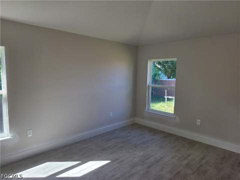 1224 NW 12th Ave, Cape Coral FL - photo 7 of 14
