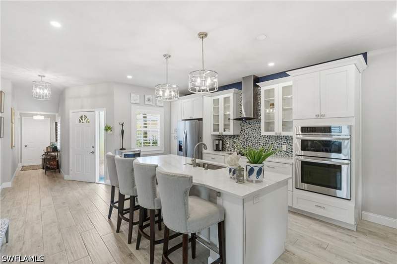 3 bedroom Condominium at 1747 Reuven Cir 3, St. George, Naples — photo 3