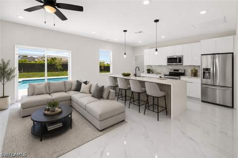 29 Diplomat Pkwy E, Cape Coral FL - photo 7 of 20
