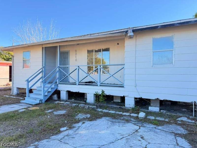 3 bedroom SingleFamilyResidence at 3316 Armstrong Ct, Schoolview Homes, Fort Myers — photo 5