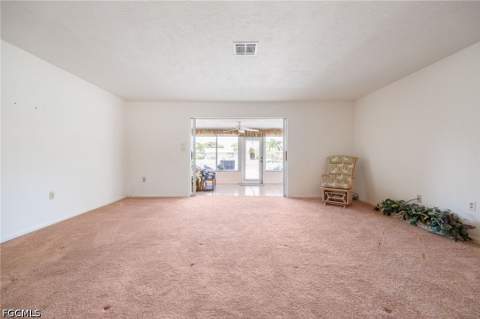 5585 Hamlet Ln, Fort Myers FL - photo 18 of 50