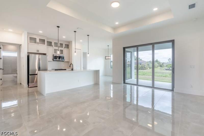 3 bedroom SingleFamilyResidence at 5054 Benton St, Lehigh Acres, Lehigh Acres — photo 5