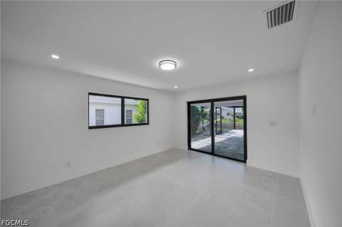1938 Cornwallis Pkwy, Cape Coral FL - photo 16 of 47