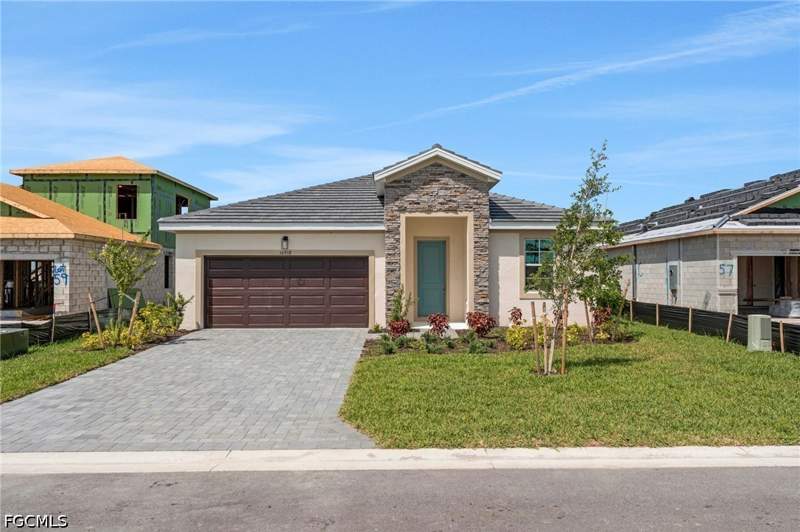 3 bedroom SingleFamilyResidence at 16938 Squirrel Branch Ln, Country Club, Alva — photo 3
