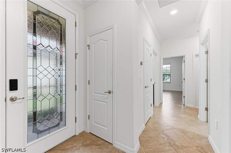 2 bedroom SingleFamilyResidence at 1575 Santiago Cir, Artesia, Naples — photo 3