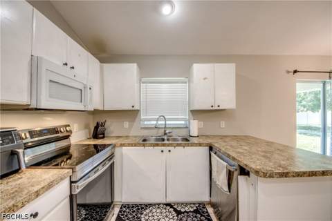 3227 Santa Barbara Blvd, Cape Coral FL - photo 22 of 40