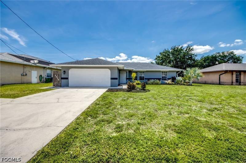 3 bedroom SingleFamilyResidence at 3227 Santa Barbara Blvd, Cape Coral, Cape Coral — photo 4