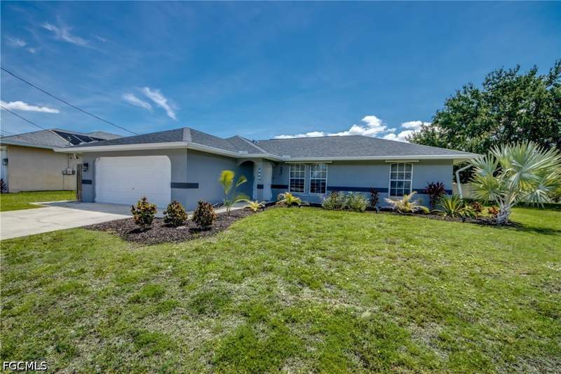 3 bedroom SingleFamilyResidence at 3227 Santa Barbara Blvd, Cape Coral, Cape Coral — photo 5