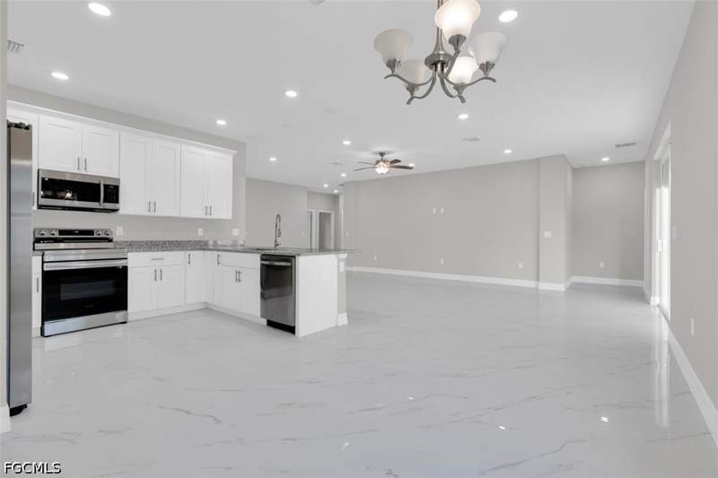 4 bedroom SingleFamilyResidence at 1108 Bainbridge St, Lehigh Acres, Lehigh Acres — photo 3
