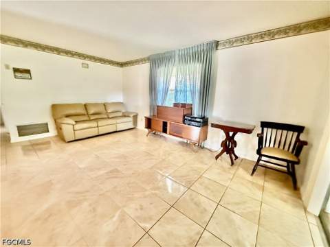 217 Oaklawn Ct, Lehigh Acres FL - photo 9 of 25