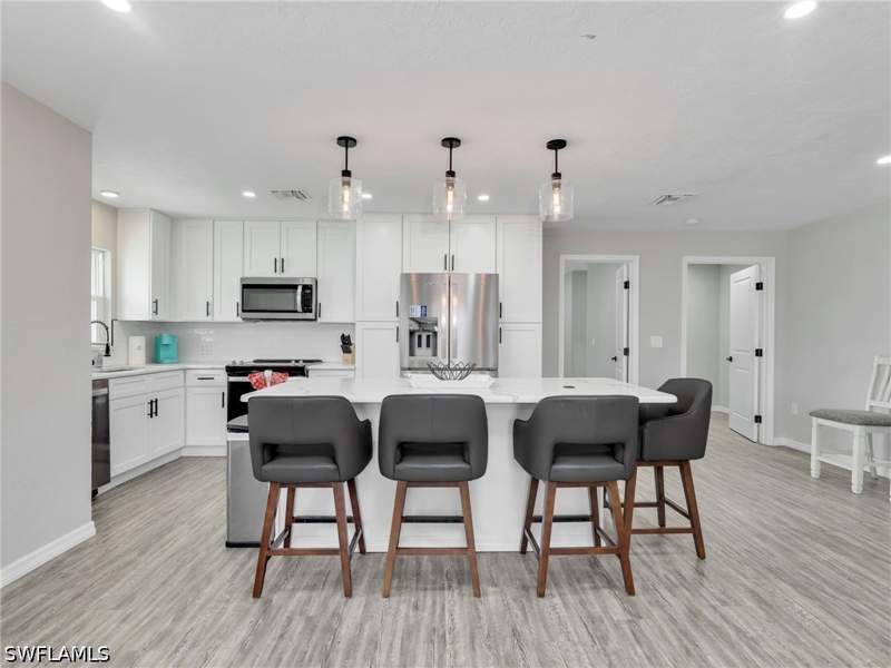 3 bedroom SingleFamilyResidence at 195 Hibiscus Dr, Leilani, Fort Myers Beach — photo 3