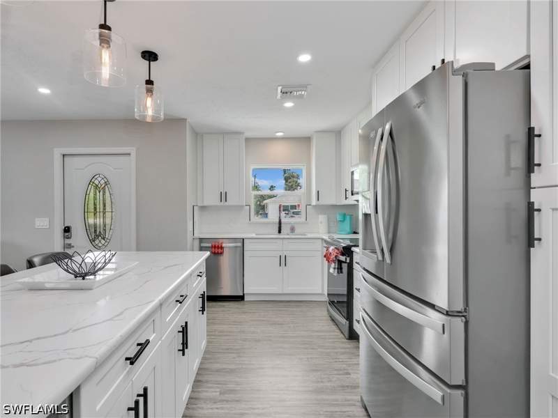 3 bedroom SingleFamilyResidence at 195 Hibiscus Dr, Leilani, Fort Myers Beach — photo 5
