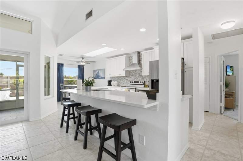 3 bedroom SingleFamilyResidence at 132 Bordeaux Cir, Riviera Golf Estates, Naples — photo 3