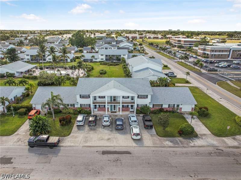 2 bedroom Condominium at 1510 Memoli Ln 2, Cypress Lakes Manor North, Fort Myers — photo 2