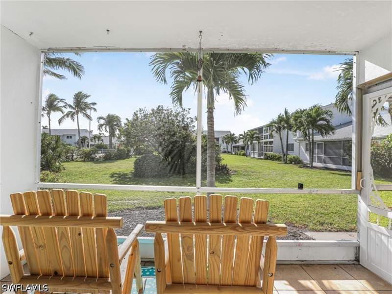 2 bedroom Condominium at 1510 Memoli Ln 2, Cypress Lakes Manor North, Fort Myers — photo 3