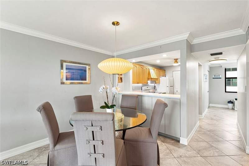 2 bedroom Condominium at 591 Seaview Ct A508, South Seas, Marco Island — photo 5