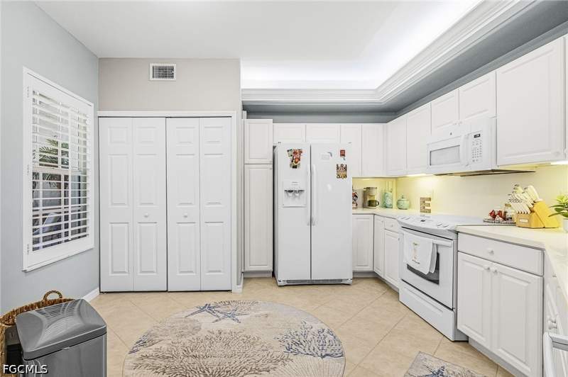 2 bedroom Condominium at 10105 Colonial Country Club Blvd 2504, Garden Lakes, Fort Myers — photo 4