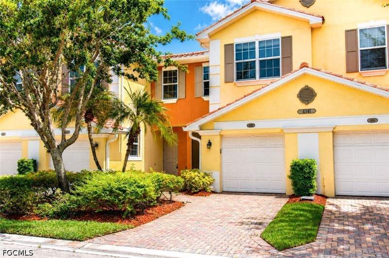 3 bedroom Townhouse at 4341 Lazio Way 1208, Matera, Fort Myers — photo 2