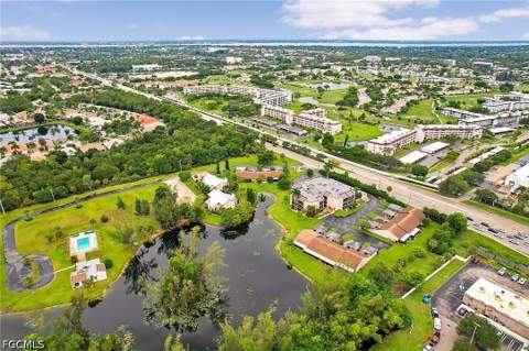 3150 Shorewood Ln 206, Fort Myers FL - photo 8 of 43