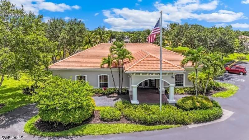 4 bedroom SingleFamilyResidence at 9928 Springlake Cir, Lakes Of Estero, Estero — photo 5
