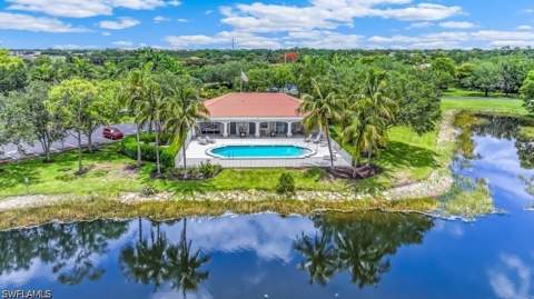 9936 Springlake Cir, Estero FL - photo 11 of 16