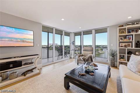 10420 Gulf Shore Dr 161, Naples FL - photo 13 of 44