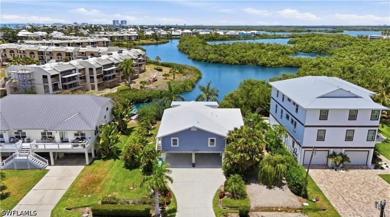 3 bedroom SingleFamilyResidence at 21560 Widgeon Ter, Flamingo Bayou Subd, Fort Myers Beach — photo 2