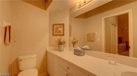 8083 Queen Palm Ln 424, Fort Myers FL - photo 12 of 43