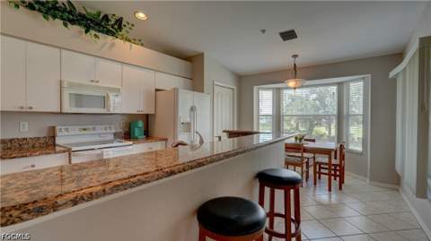 8083 Queen Palm Ln 424, Fort Myers FL - photo 20 of 43