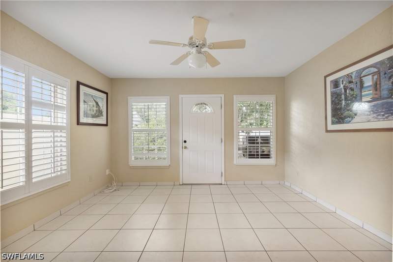 2 bedroom SingleFamilyResidence at 704 106th Ave N, Naples Park, Naples — photo 3