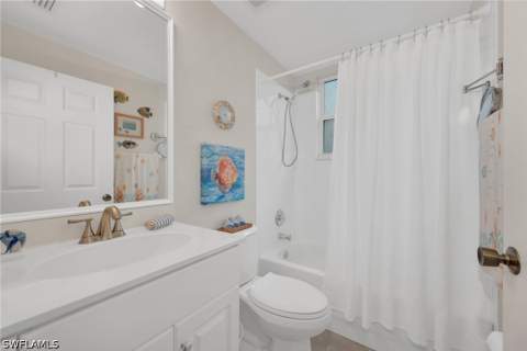 6735 Huntington Lakes Cir 102, Naples FL - photo 14 of 28