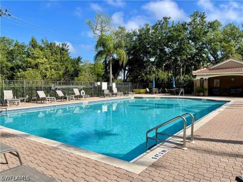 6735 Huntington Lakes Cir 102, Naples FL - photo 21 of 28